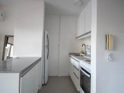 Monoambiente en alquiler temporario c/BALCÓN, totalmente AMOBLADO y EQUIPADO en SAN TELMO!