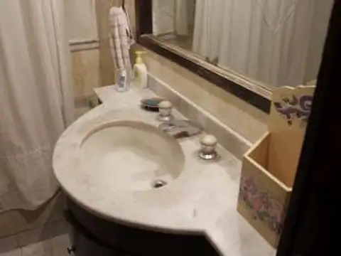 A. Del Valle 1800