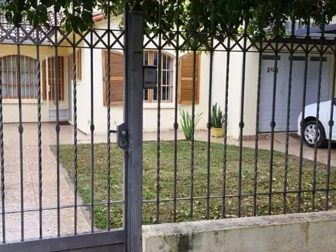 De los Libaneses 6400