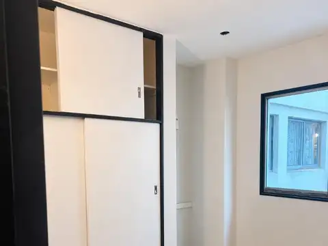 Mitre 100