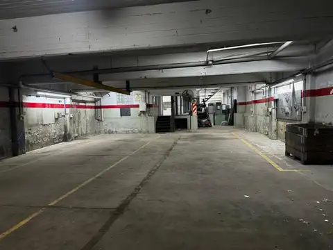 Galpón salida a dos calles 780mts2cubiertos - Haedo
