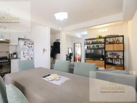 Venta Departamento 3 amb c/ cochera y terraza Propia - Ramos Mejia