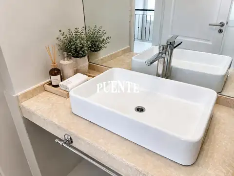 Casa 6 ambientes con 5 baños