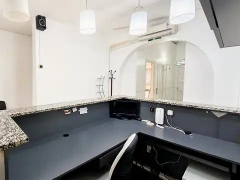 Casa 7 ambientes con 2 baños
