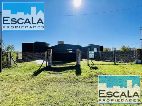 CASA DE DOS DORM CON PILETA EN VENTA/ALQUILER  BARRIO LAS TARDES ROLDAN
