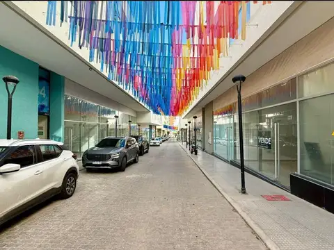 Venta de cochera amplia en Paseo Quattro, Villa Carlos Paz.