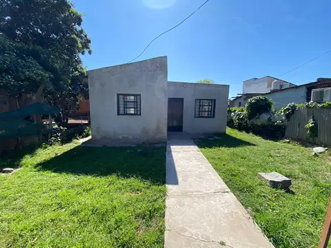 Casa en Cementerio (Escobar)