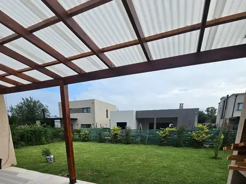 Casa en Alquiler al Oeste