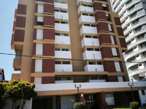 Departamento de 2 amb. c/cochera - Zona Centro -Villa Gesell