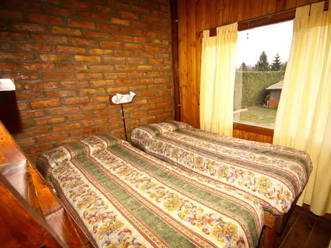 Excelente complejo habitacional, turístico y comercial sobre Av. Bustillo.