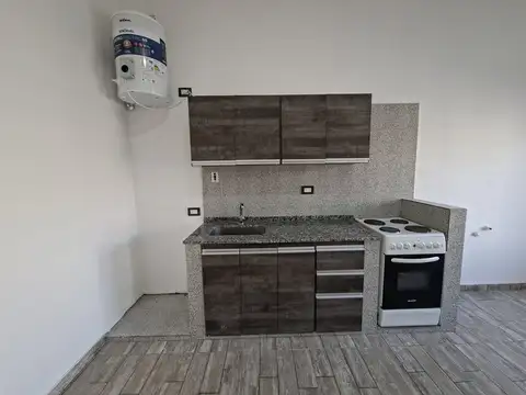 Casa 2 ambientes con 1 baño