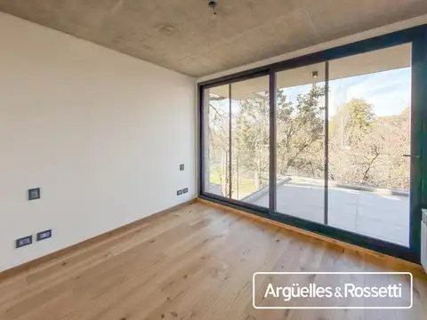 Departamento en Alquiler con 2 cocheras