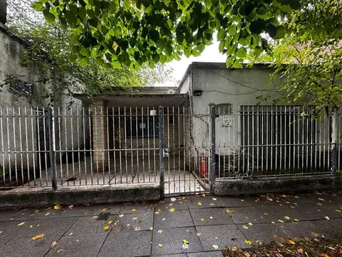 OPORTUNIDAD EN MARTÍNEZ · CASA   GALPÓN · CERCA DE UNICENTER