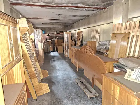 Alquiler local 430 m² s/av.Crovara
