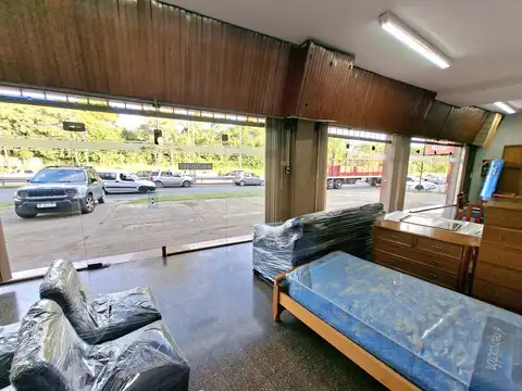 Alquiler local 430 m² s/av.Crovara