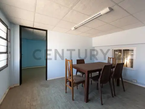 VENTA PERMUTA DEPOSITO EN VILLA BOSCH CON OFICINAS Y PATIO