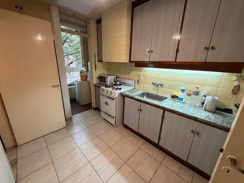 Departamento en Alquiler en Abasto, $ 600.000