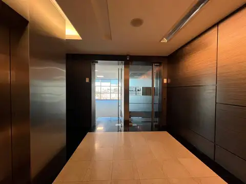 Oficina 2 ambientes con 2 baños