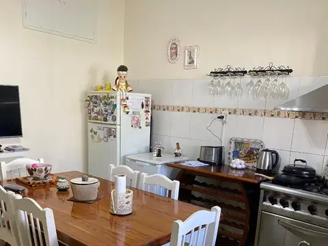 Venta Casa de 3 ambientes con jardín y garage Ramos Mejia