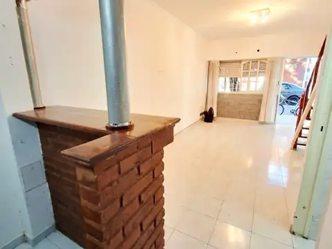 Dúplex de 2 Ambientes en alquiler en Flores de 75 Mts