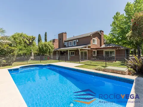Casa a la venta en Country Banco Provincia Francisco Alvarez Moreno 100