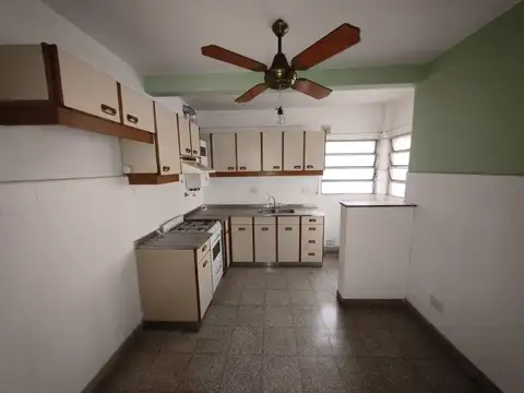 Departamento 5 ambientes con 1 baño