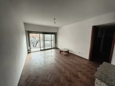 Departamento Segundo Piso Escalera