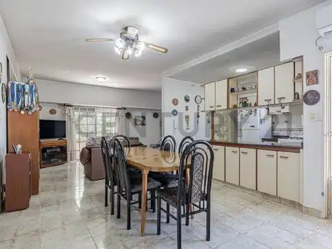 VENTA PH 4 AMBIENTES MARTIN CORONADO - PERMUTA