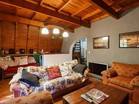 Casa en Venta con 1 cochera