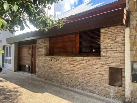 CASA EN VENTA EN LA PLATA (3 DORMITORIOS)