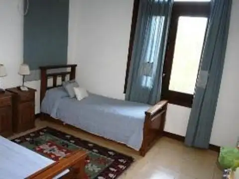 Casa barrio los ombues a la laguna alquiler temporal 4 dorm