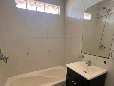 Departamento en Alquiler en Villa Dominico, $ 750.000