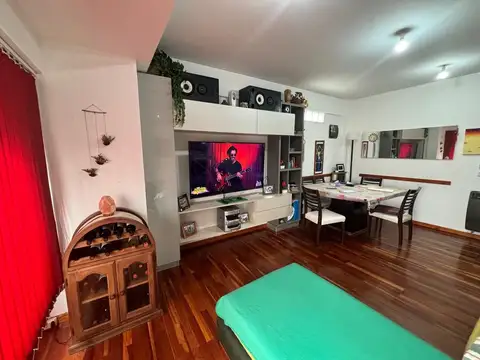 avenida 44 , Piso 6