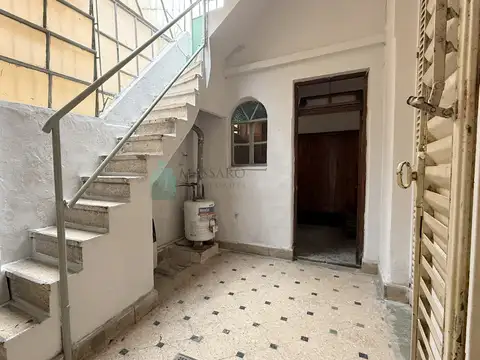 Depto Tipo Casa en Venta de 4 ambientes