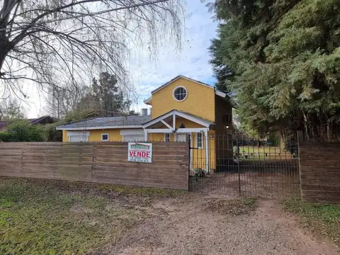 Casa en Venta en Los Mirasoles, USD 145.000