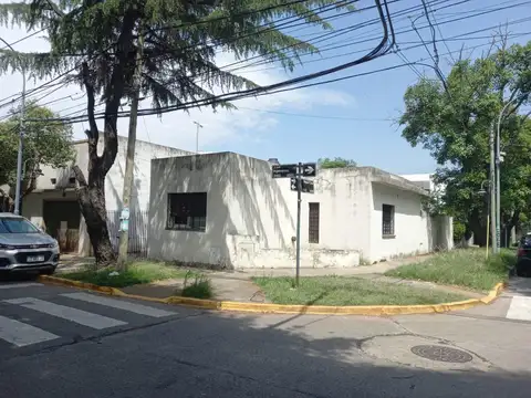 Casa en Olivos-Uzal/Panam. apta vvda. u oficina