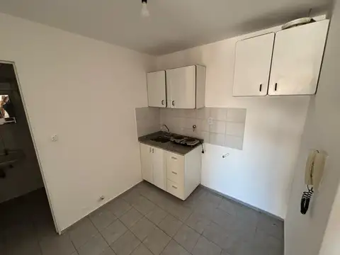 ALQUILER – Departamento de 1 dormitorio en Centro – Dean Funes 353