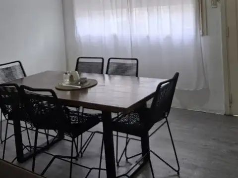 Depto Tipo Casa 2 ambientes con 1 baño