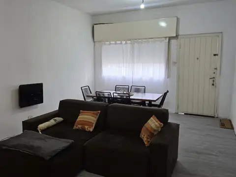 Depto Tipo Casa en Venta en Caseros, USD 58.000