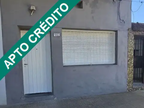 Venta PH  2 amb. c/Patio, sin expensas en Caseros Centro.