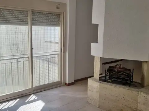 ALQUILER DEPARTAMENTO 3 AMBIENTES,  buen estado