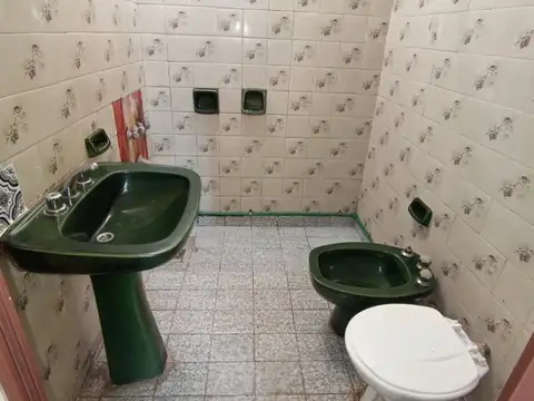 Depto Tipo Casa en Venta con 1 cocheras