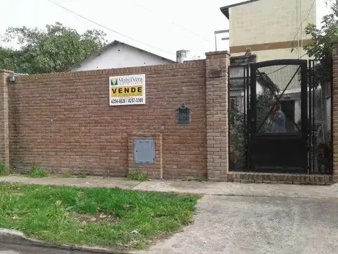 Casa  en Venta ubicado en Quilmes Oeste, Quilmes, G.B.A. Zona Sur - SVN0969_LP584761_1