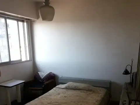 Departamento 3 Ambientes en Monte Castro al Frente con Vista Abierta