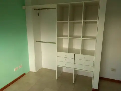 Departamento en Alquiler con 1 cocheras