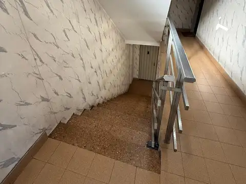 Departamento 3 amb con dependencia, gran living, balcon al frente, regia vista, cocina con lav. indep. Mts foco comercial Av Nazca