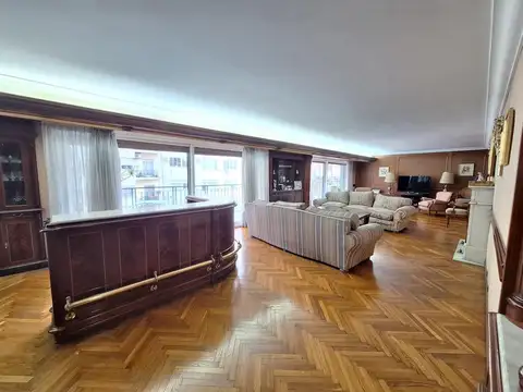 Departamento en Venta de 5 ambientes
