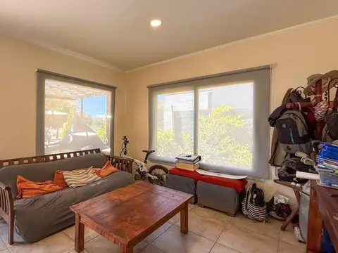 Casa 6 ambientes con 3 baños