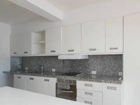 Departamento en Alquiler de 8 ambientes