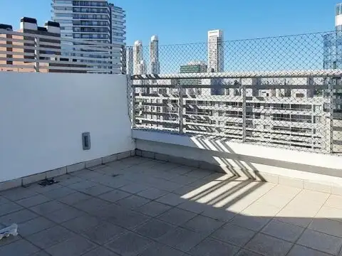 Departamento en Alquiler con 2 cocheras